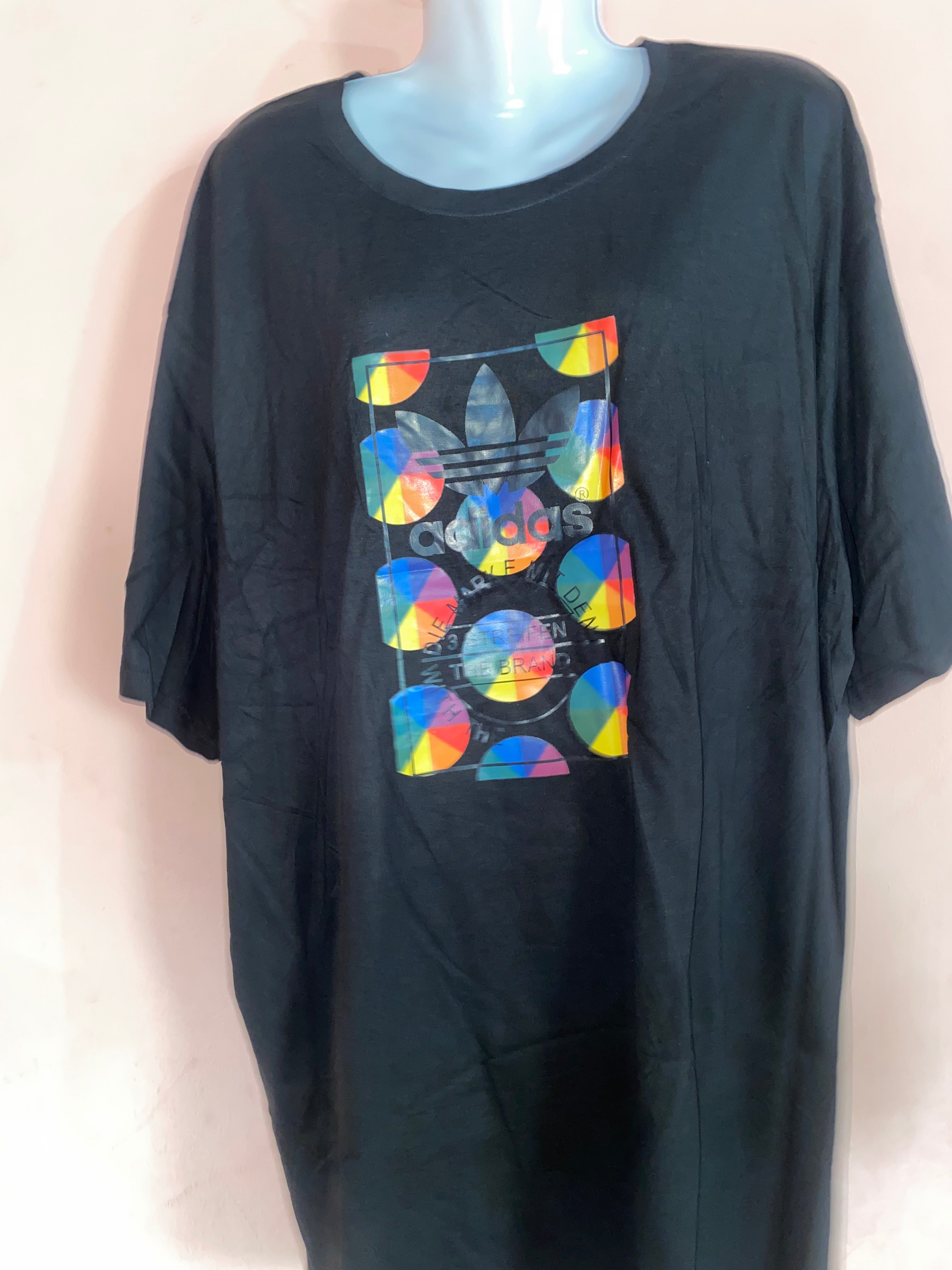 ADIDAS UNISEX T SHIRT FOR BOTH MALE AND FEMALE