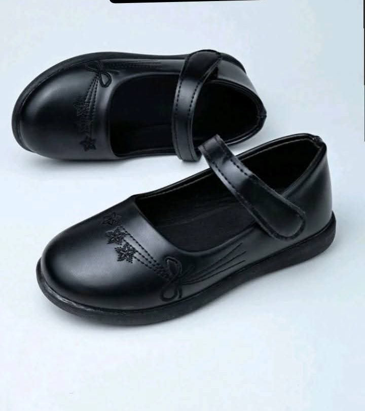 Girl kids school shoe